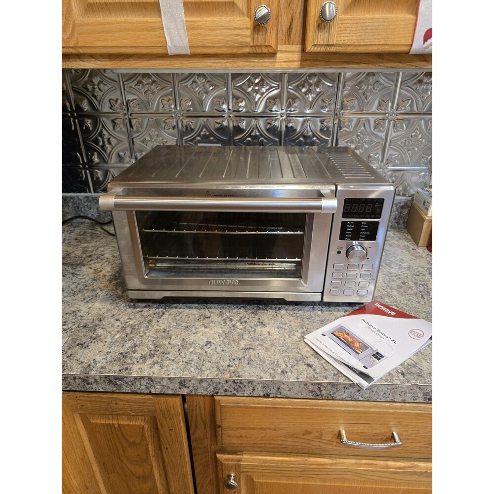 NuWave Bravo XL Smart Oven Air Fryer Convection Toaster Oven 30-Qt Stainless